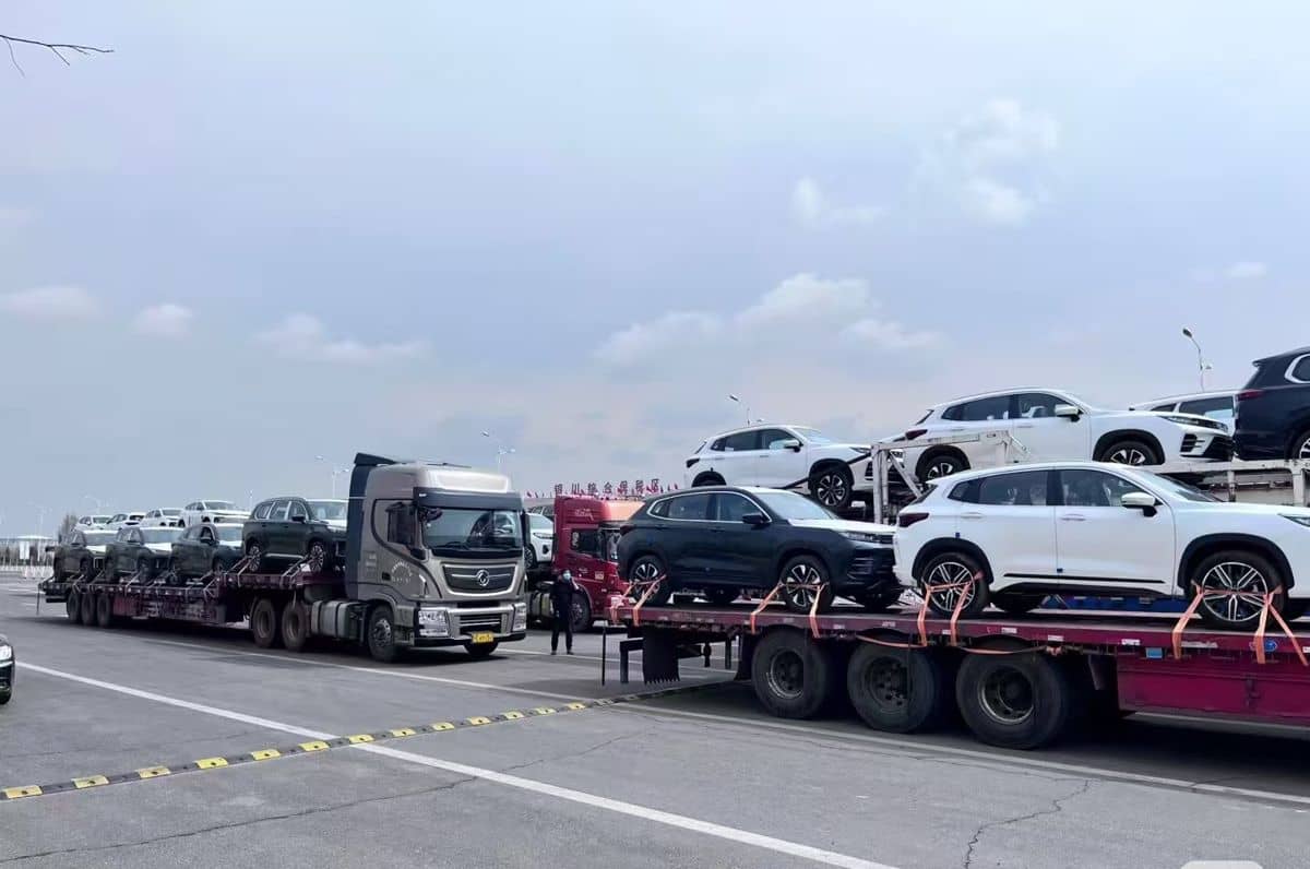 car transport trucks port delivery